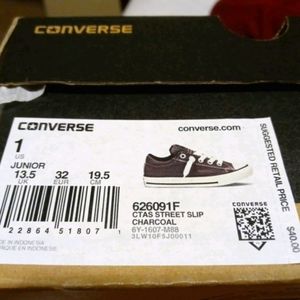 Juniors Size 1 Converse